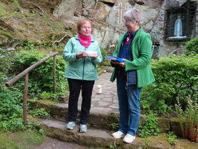 Feierliche Maiandacht in der Fatima-Grotte 